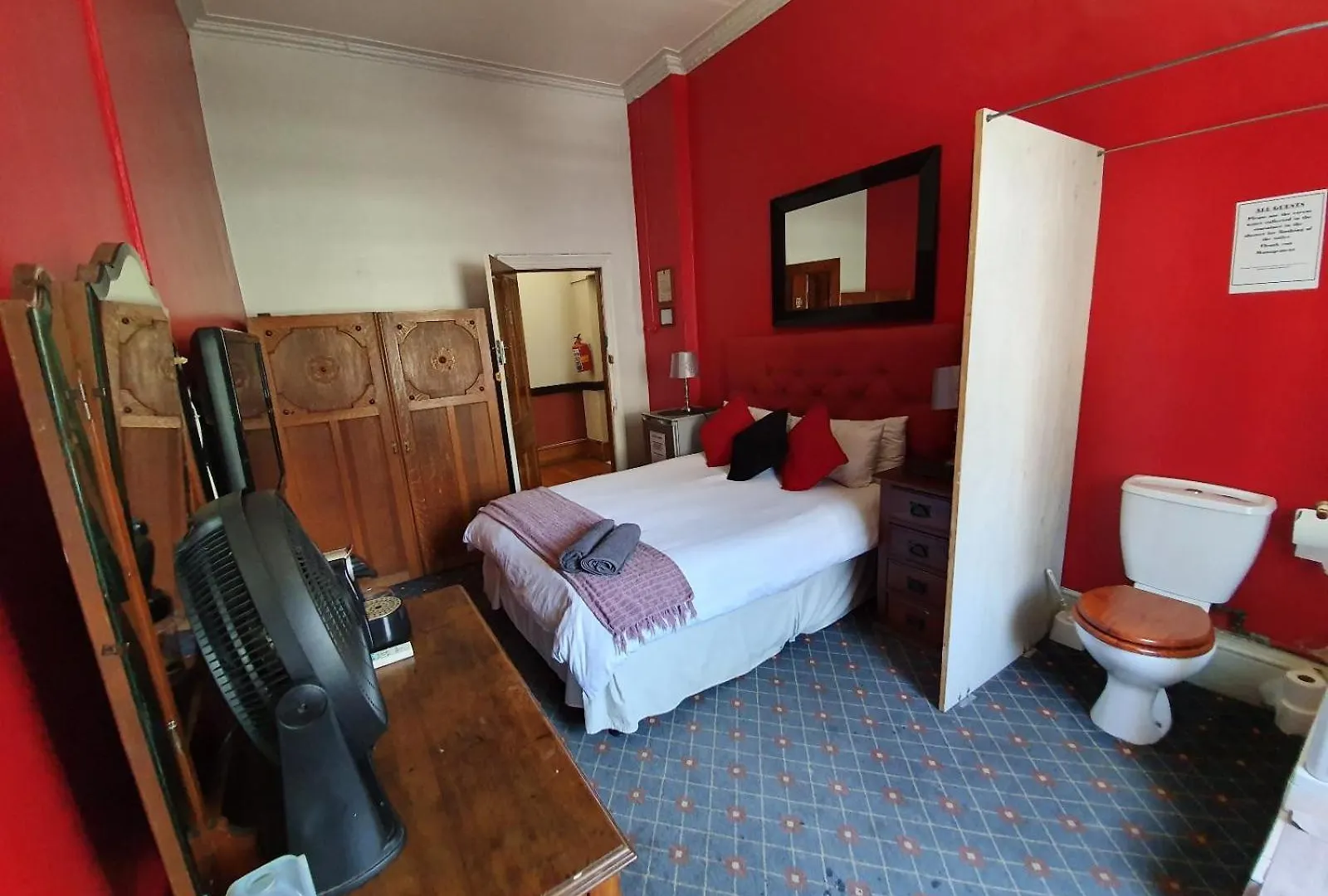 Kimberly Backpacker Hotel Cape Town Hostel